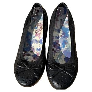 Vionic Black Perforated Ballet Flats Bow Comfort Shoes Women’s
